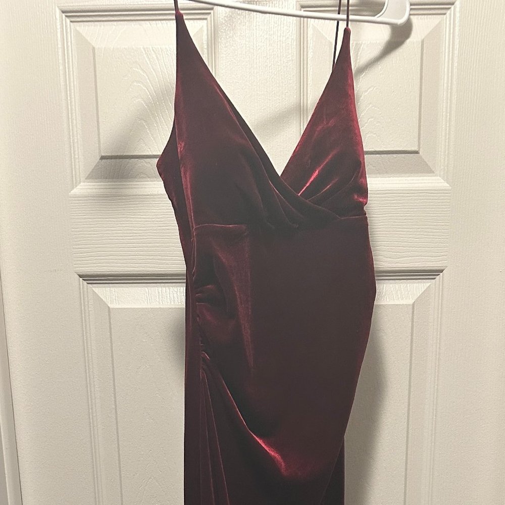 City Triangles Wine Stretch Satin Floor-Length Gown